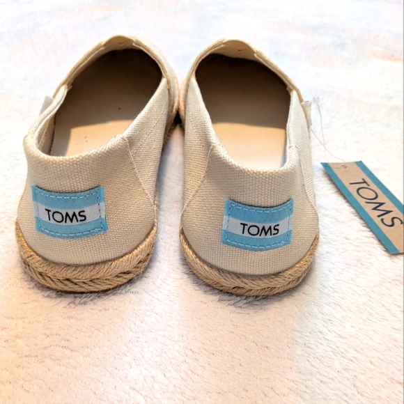 Toms Women's Cream Canvas Slip-On Shoes Size 6 - Picture 3 of 4